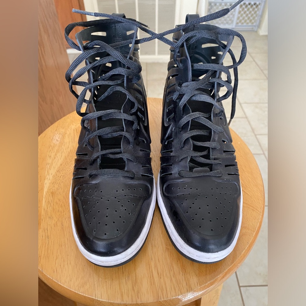 Nike Womens SKY HI Wedge
